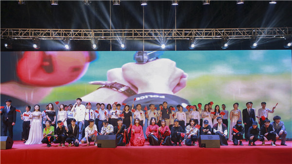 南京新華2019年新生開學(xué)典禮暨CEAC獎(jiǎng)學(xué)金頒獎(jiǎng)盛典隆重舉行！