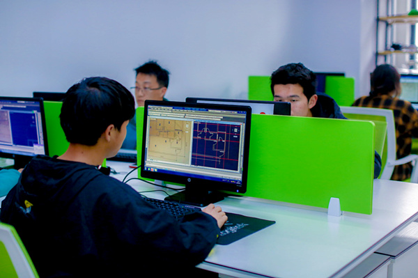南京新華電腦的學費多少？學費貴么？