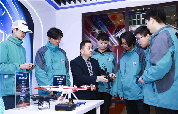 2020高考填報志愿選什么<a href=http://njxh.cn target=_blank class=infotextkey>專業(yè)</a>好？互聯(lián)網(wǎng)行業(yè)占大頭！