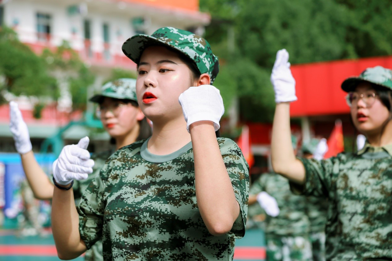 肩負(fù)職教強(qiáng)國重任，新華電腦學(xué)校升級“五項能力”培養(yǎng)互聯(lián)網(wǎng)高技能人才！