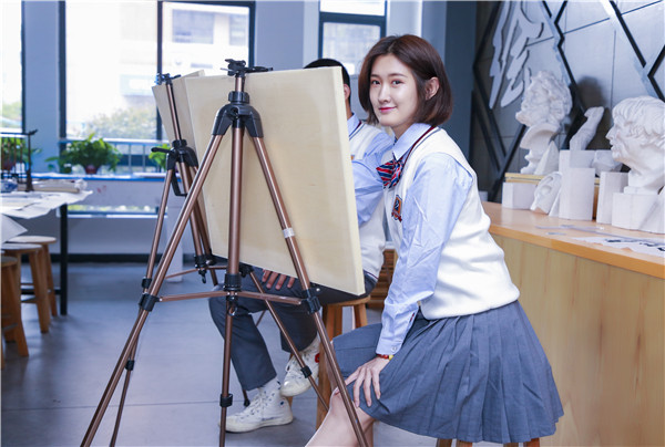 女生讀職業(yè)學(xué)校，學(xué)什么<a href=http://njxh.cn target=_blank class=infotextkey>專業(yè)</a>好就業(yè)