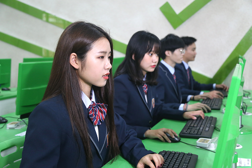初中成績不理想去職業(yè)學校怎么樣？