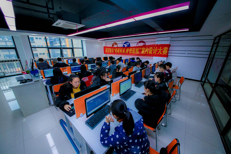 成績不好的同學該如何選擇職業(yè)學校？南小新話說