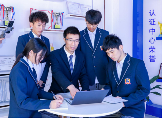 為熱愛而選擇，為選擇而執(zhí)著