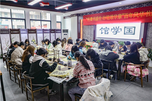 開學(xué)特輯|開學(xué)第一天，我們是這樣度過的