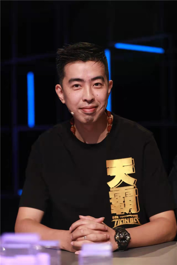 王者爭(zhēng)霸 限定名額！LGD俱樂部明星成員來(lái)新華啦！快來(lái)一戰(zhàn)高低