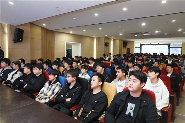 企業(yè)大咖進校園|構(gòu)建校企交流平臺，助推雙方深度合作