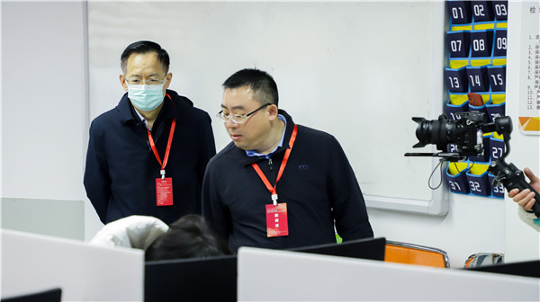 2022年江蘇省廣告行業(yè)設(shè)計(jì)制作職業(yè)技能競賽暨全省“紫金獎(jiǎng)”公益?zhèn)鞑ピO(shè)計(jì)大賽在南京新華隆重舉行！