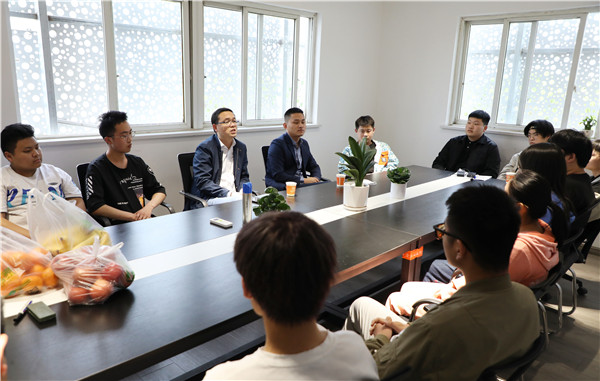 暖心回訪見證成長，愛與責(zé)任一路相隨